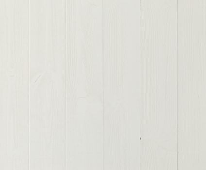 Vitmålad träpanel med slät yta och svagt synlig sågstruktur.