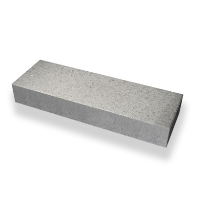Rektangulär grå betong block, enkelt design, slät yta, avsett för byggkonstruktioner.