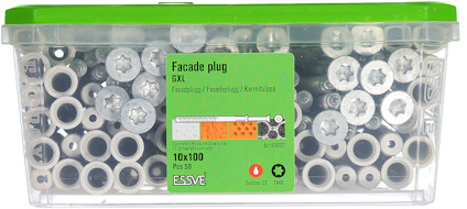 Plastlåda med grönt lock innehållande fasadplugg och tillhörande skruvar. Märkt "ESSVE".