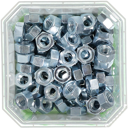 Rutmönstrad burk fylld med metalliska muttrar.